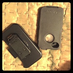 OtterBox Defender Series 4/4s- Black iPhone case