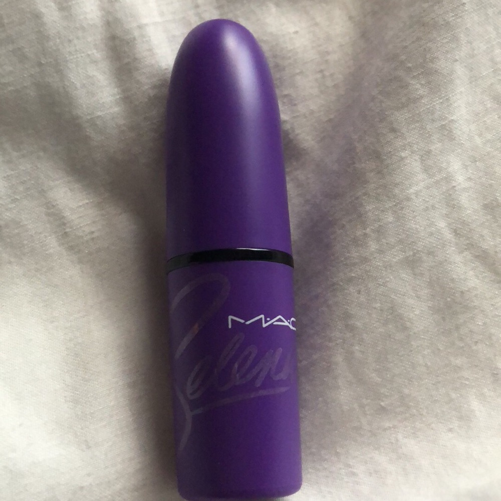 MAC Selena Lip Glaze