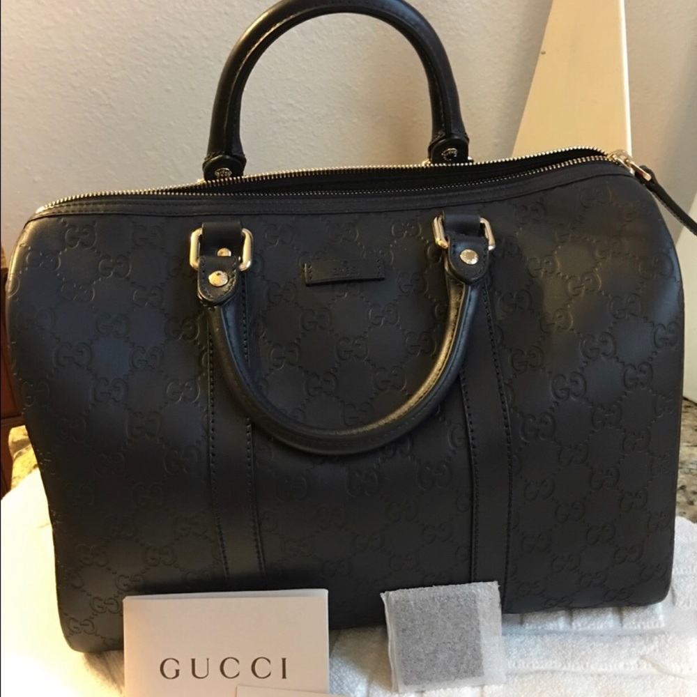 Authentic Gucci Bag with Gucci Logo