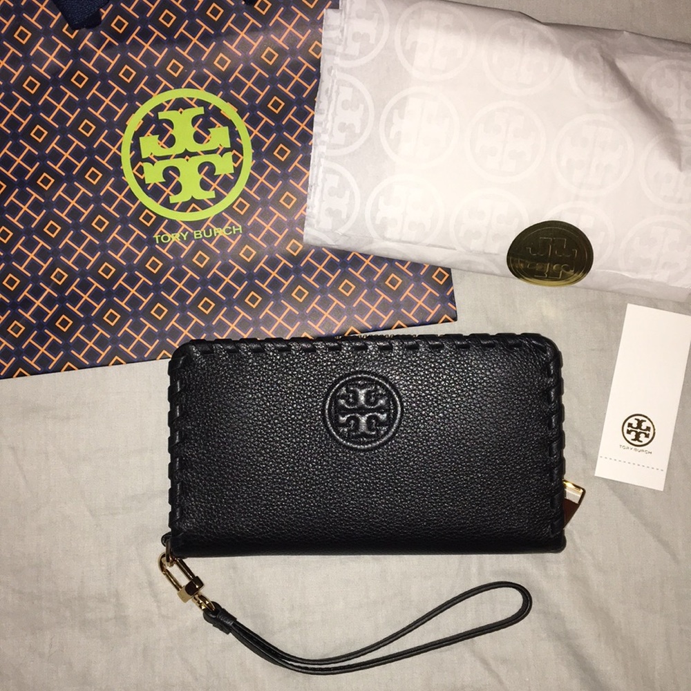 Tory Burch Marion Wristlet