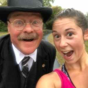 Meet your Posher, Lessie