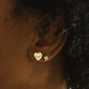 Tiffany & Co. earrings 😍😍😍