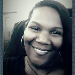 Meet your Posher, Felicia