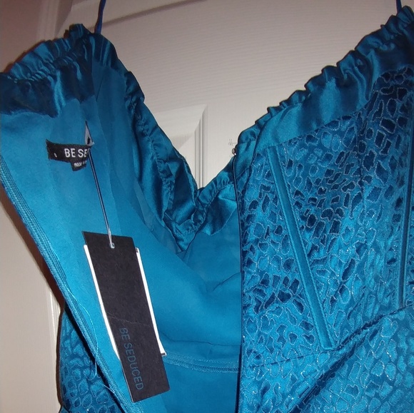 Be Seduced Sz 6 nwt on - Picture 3 of 6