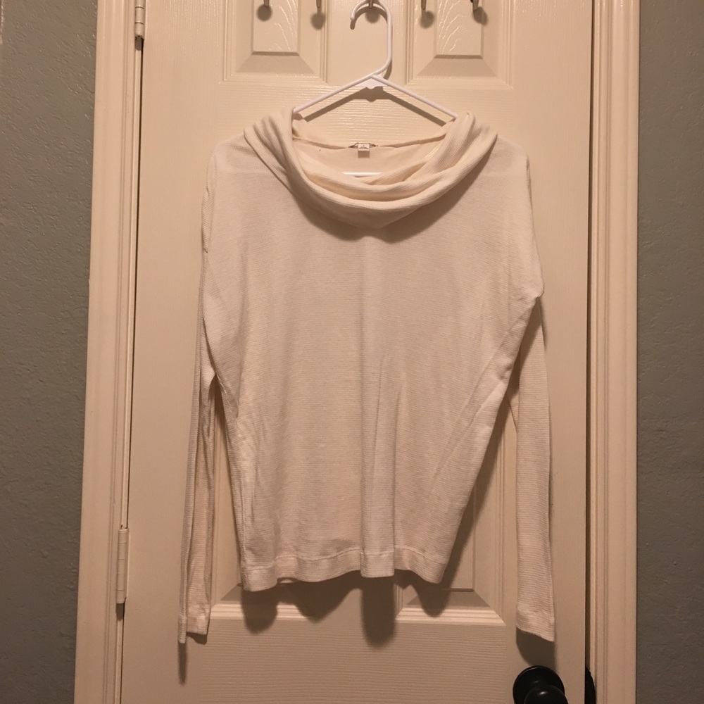Ivory loose turtleneck