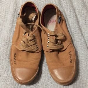 BANGS low tops