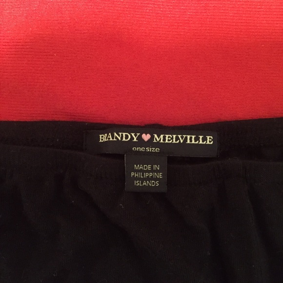 Bundle of women's tops and shorts - Picture 2 of 8