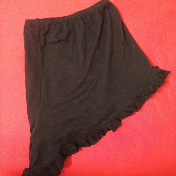 Bundle of women's tops and shorts - Picture 3 of 8