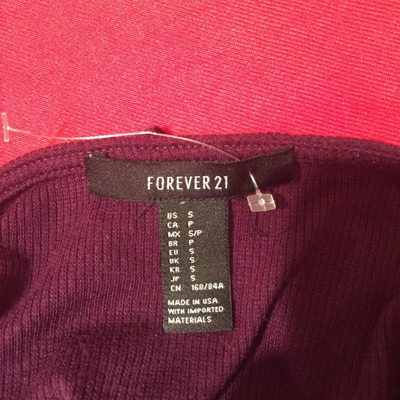 Bundle of women's tops and shorts - Picture 6 of 8