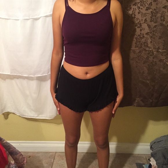 Bundle of women's tops and shorts - Picture 8 of 8