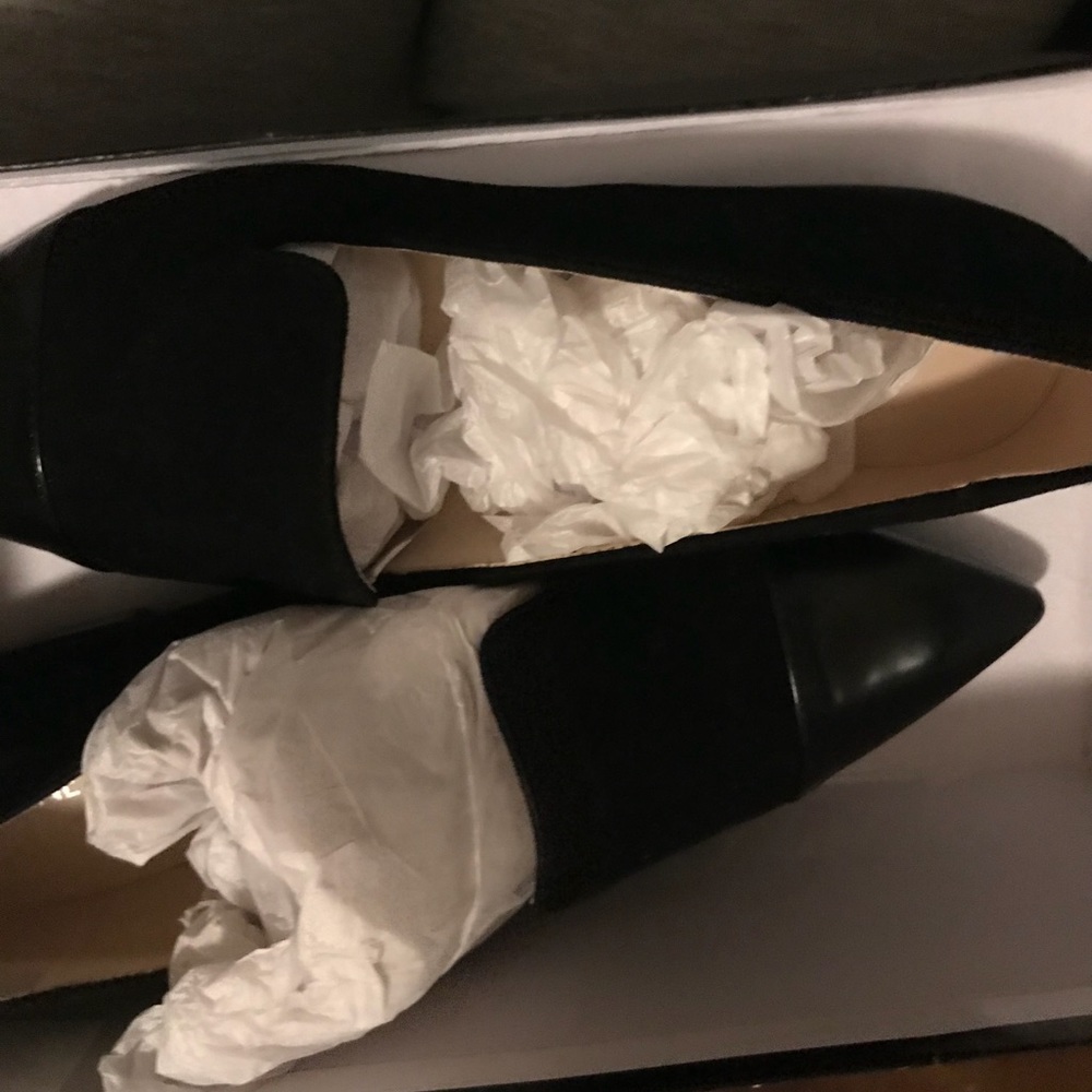 Nine West pointy flats