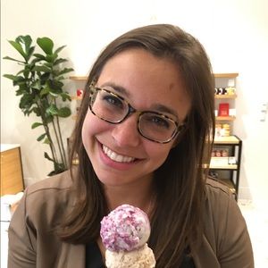 Meet your Posher, Monica