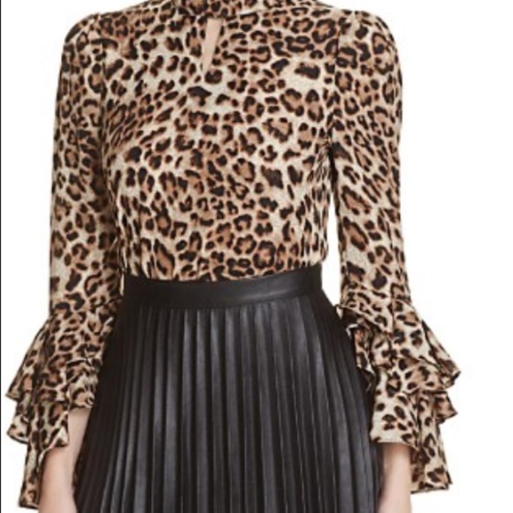 Gracia Leopard Print Ruffle Sleeve Blouse