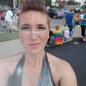 Meet your Posher, Cara