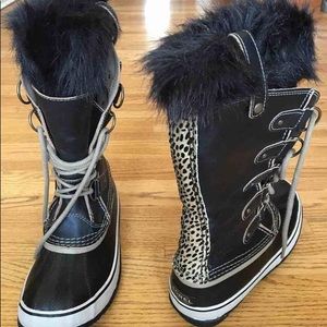 Sorel Joan of Arctic Safari Size 10