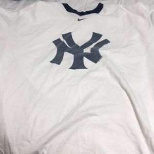 Nike Yankees Shirt