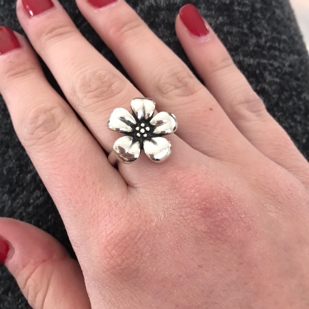 James Avery flower ring