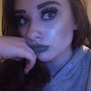 Meet your Posher, Mackenzie