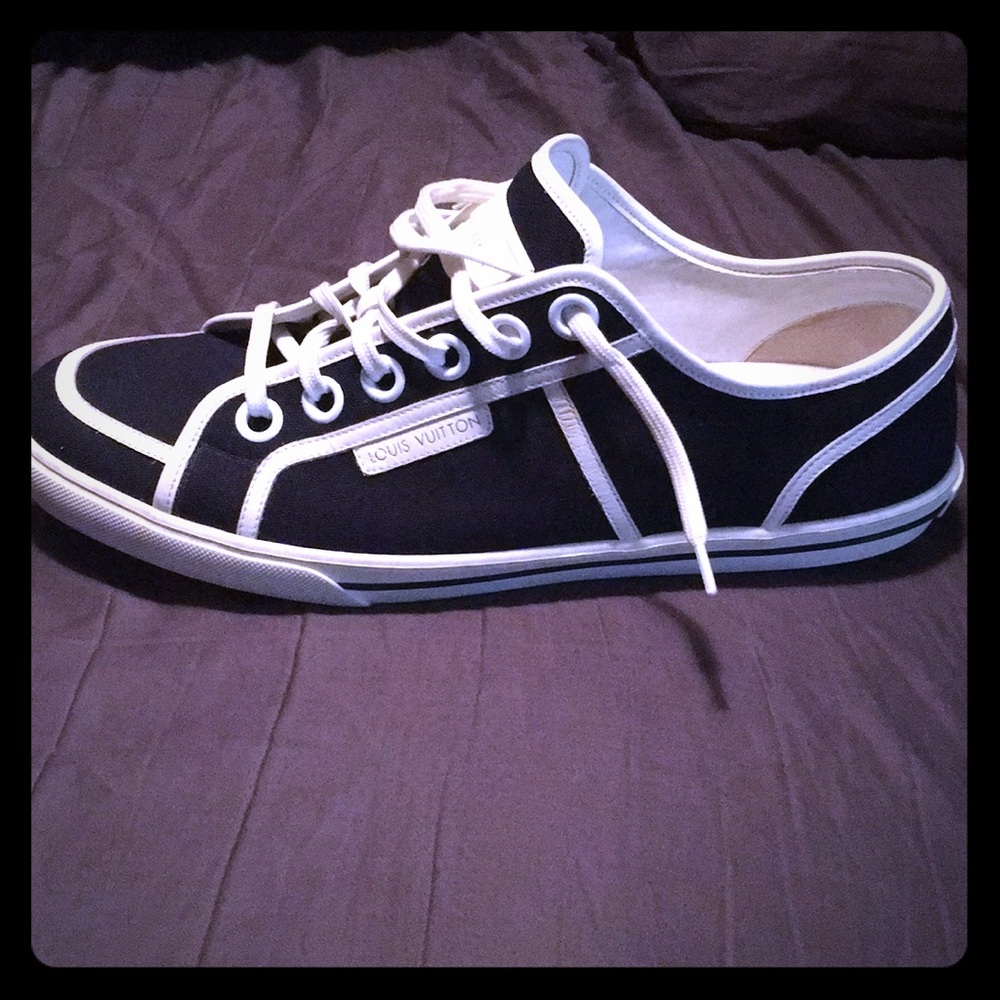 Louis Vuitton: Size 11 Mens Sneakers