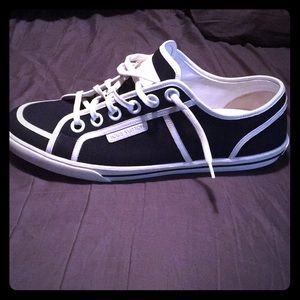 Louis Vuitton: Size 11 Mens Sneakers