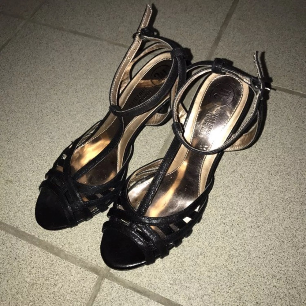 Black sparkly formal heels