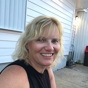 Meet your Posher, Debbie