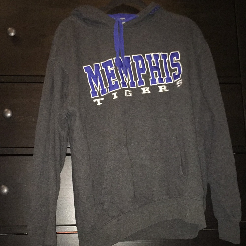Memphis Tigers sweatshirt.