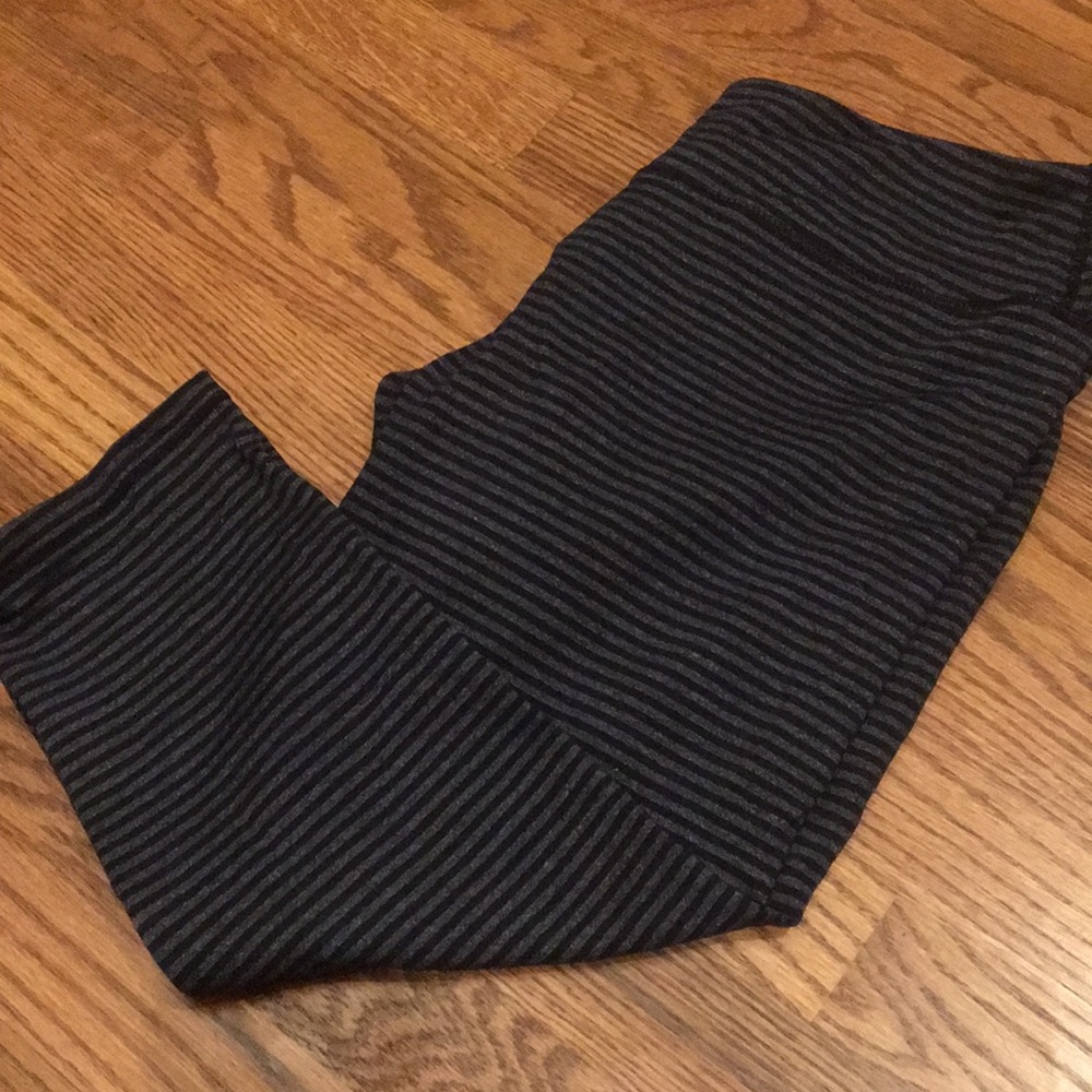 Kyodan Striped Capri Pants