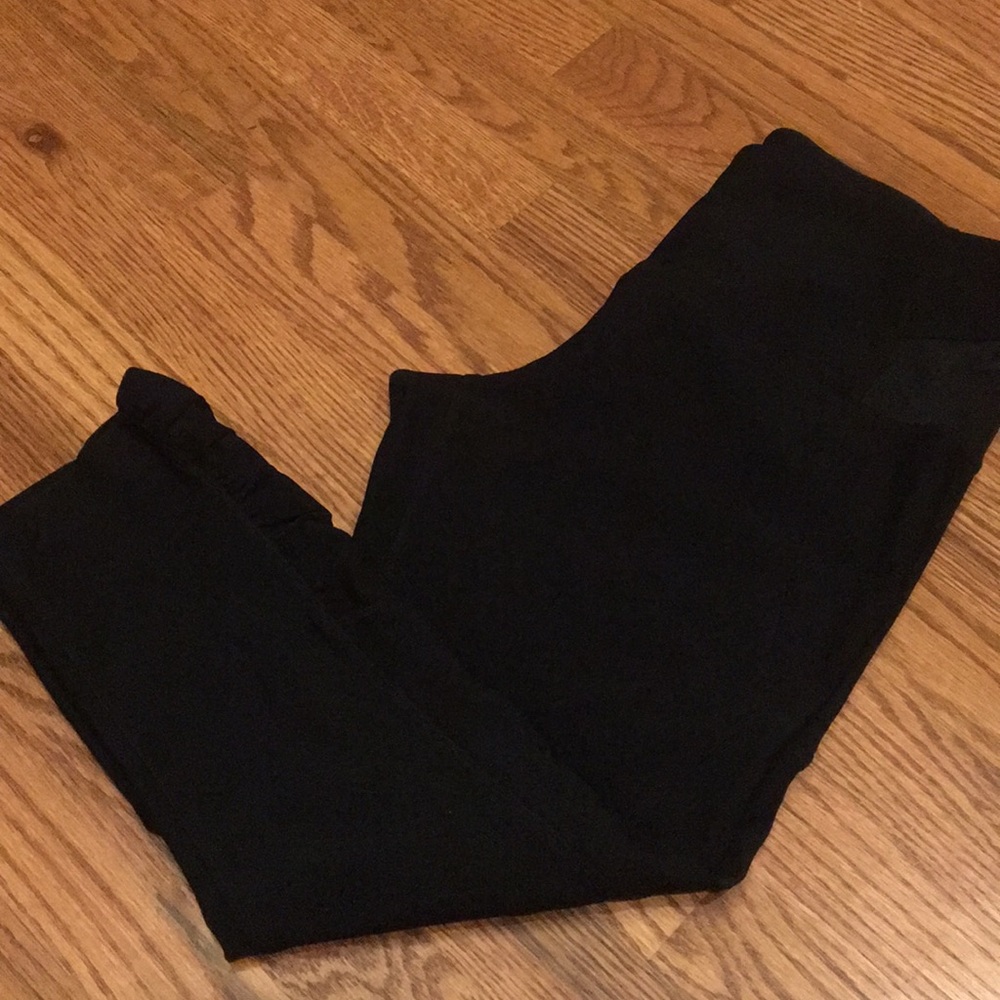 MPG Capri Pants