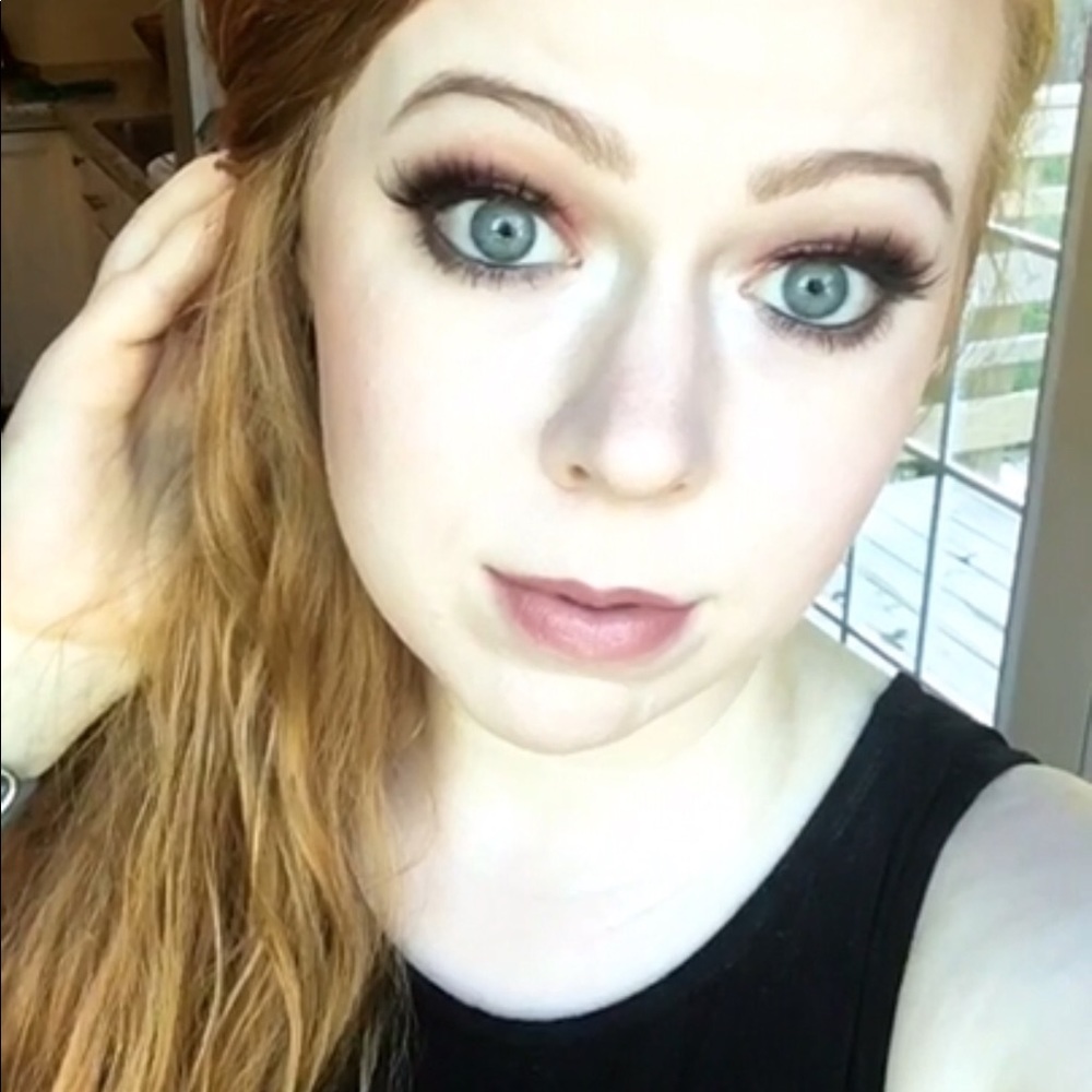 Meet your Posher, Valerie