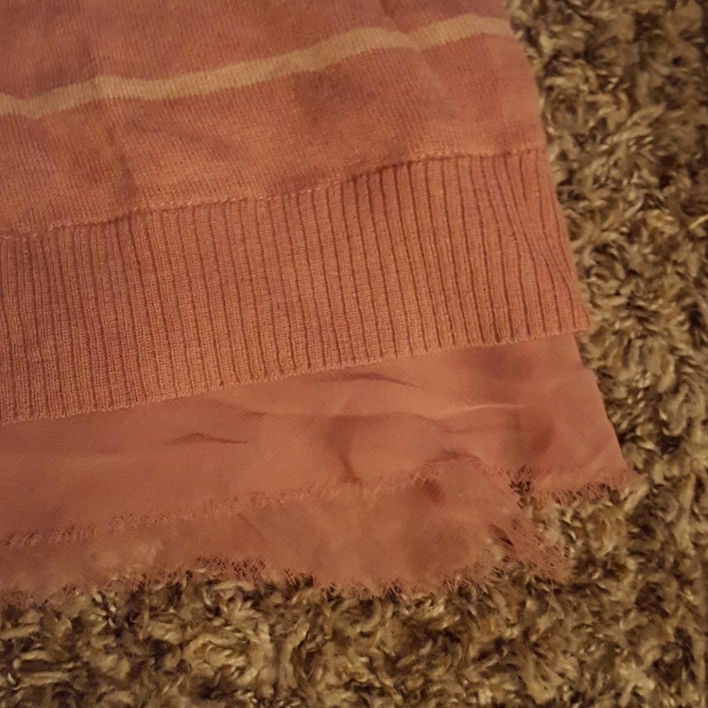 Sweater - Picture 2 of 4