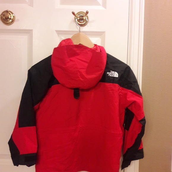 Sold:North Face Gore Tex Summit Series Boys Small - Picture 2 of 4