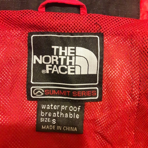 Sold:North Face Gore Tex Summit Series Boys Small - Picture 4 of 4