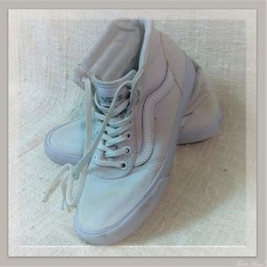 ✨🎲 Vans Sk8-Hi, Old Skool Canvas Shoes 6.5 🎲✨