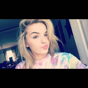 Meet your Posher, Destiny