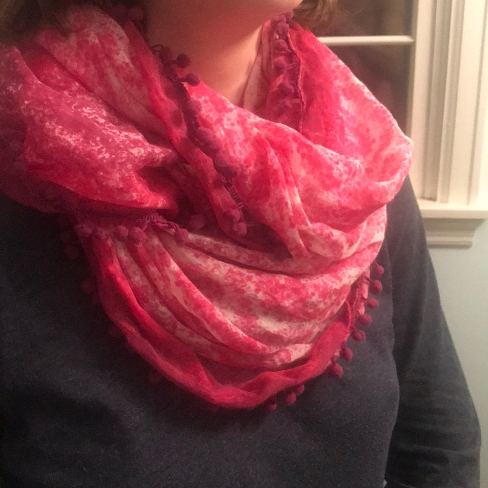 2 Infinity Scarves - Picture 2 of 3