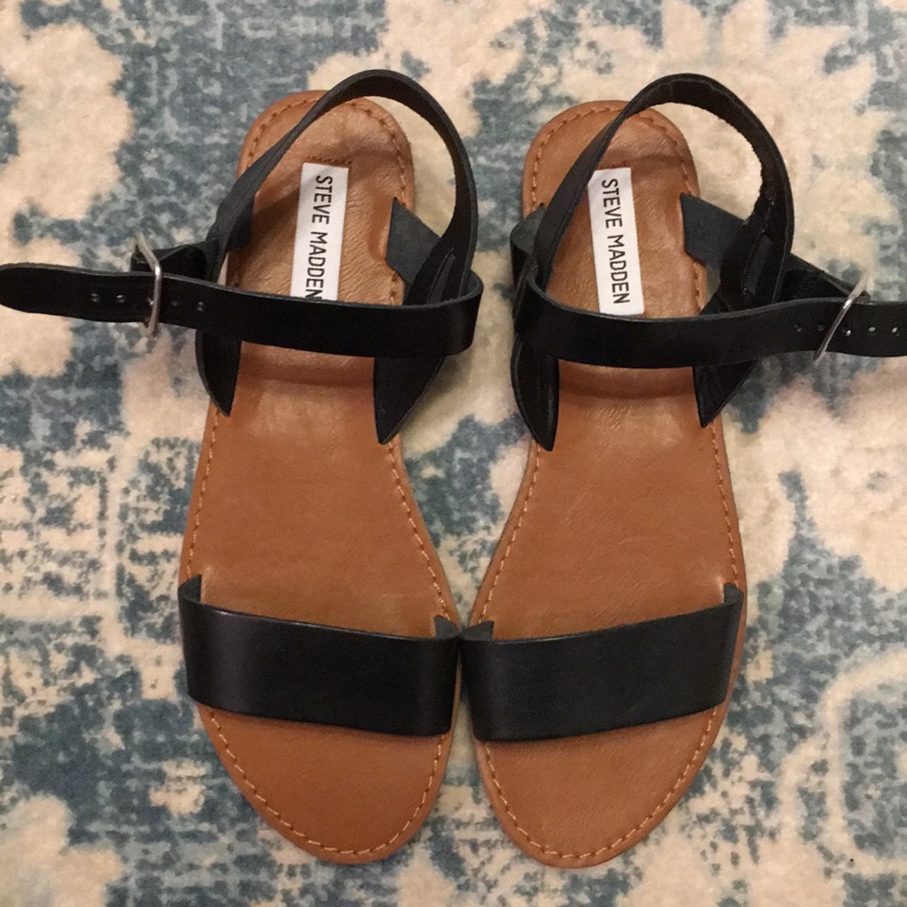 Black Steve Madden sandals