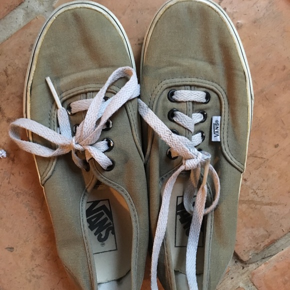 Women’s vans size 6 - Picture 1 of 2