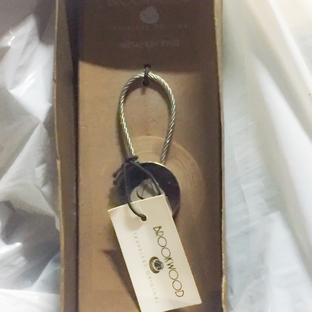 Metal key ring - Picture 2 of 5