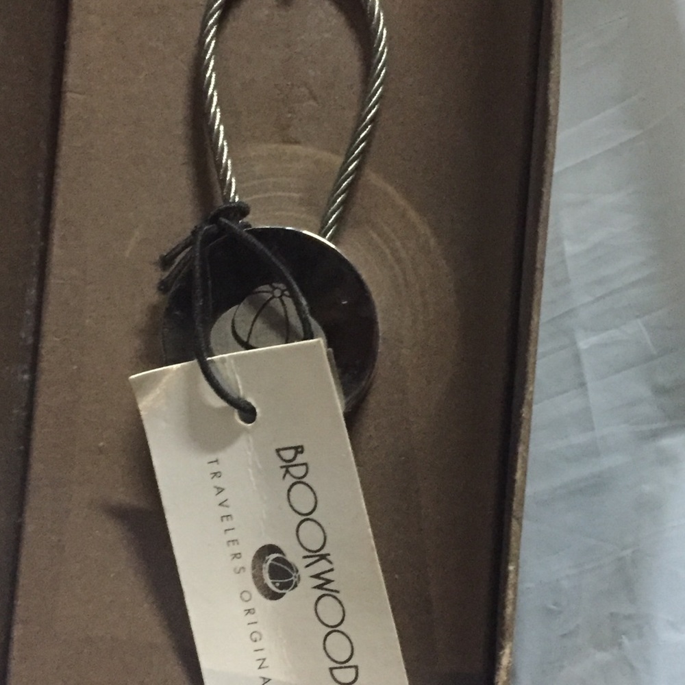 Metal key ring - Picture 3 of 5