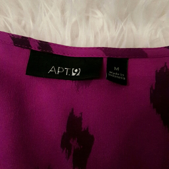 ⚫APT. 9 Ikat print blouse⚫ - Picture 3 of 3