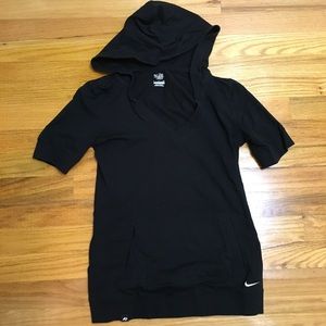 Nike Hooded Lifestyle Shirt