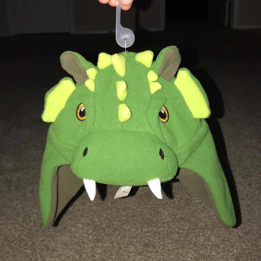 NWT Fleece lined Toddler DINOSAUR HAT!!!