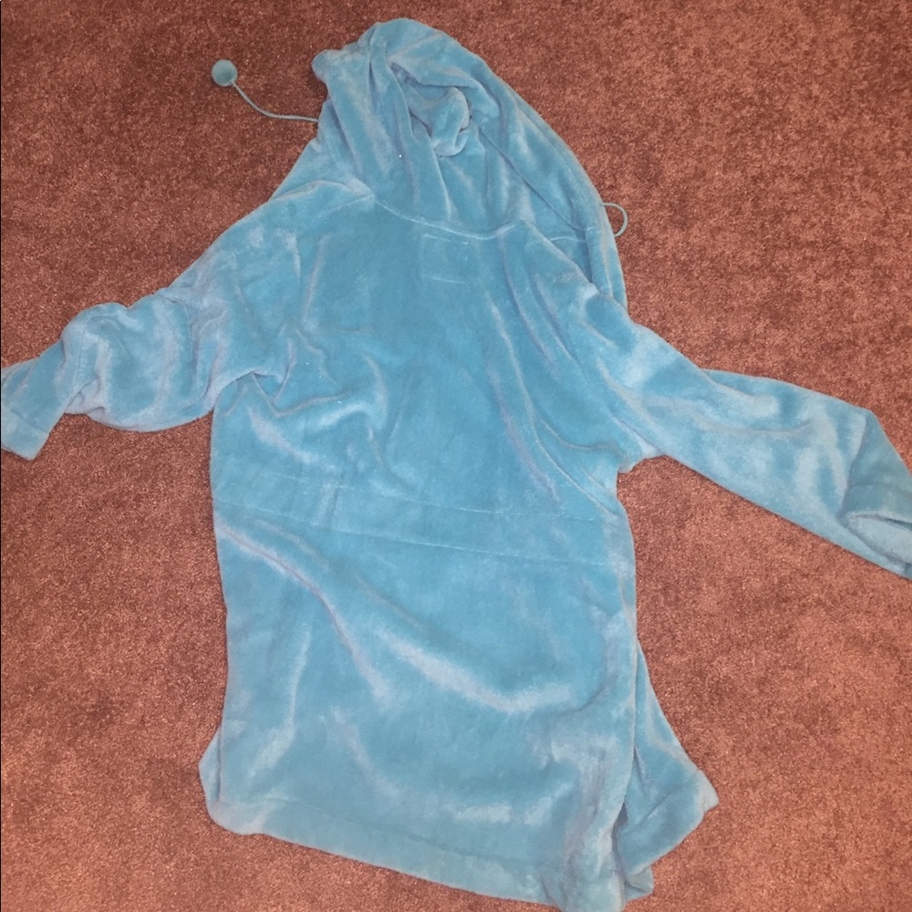 Light-Blue Comfy Robe - Picture 2 of 2