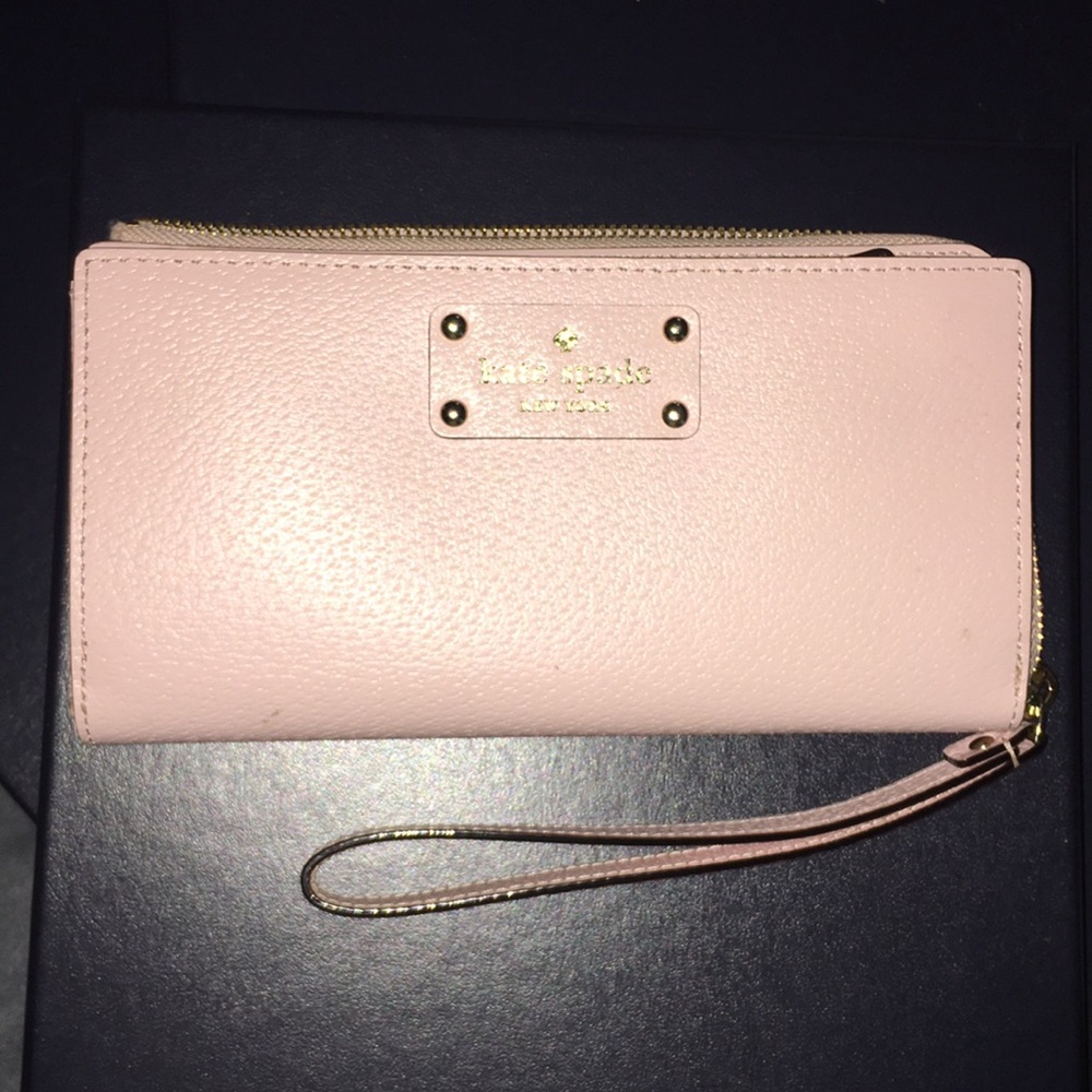 Kate Spade New York Zip Wristlet - Pink