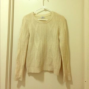 100% Merino wool cable knit crewneck pullover