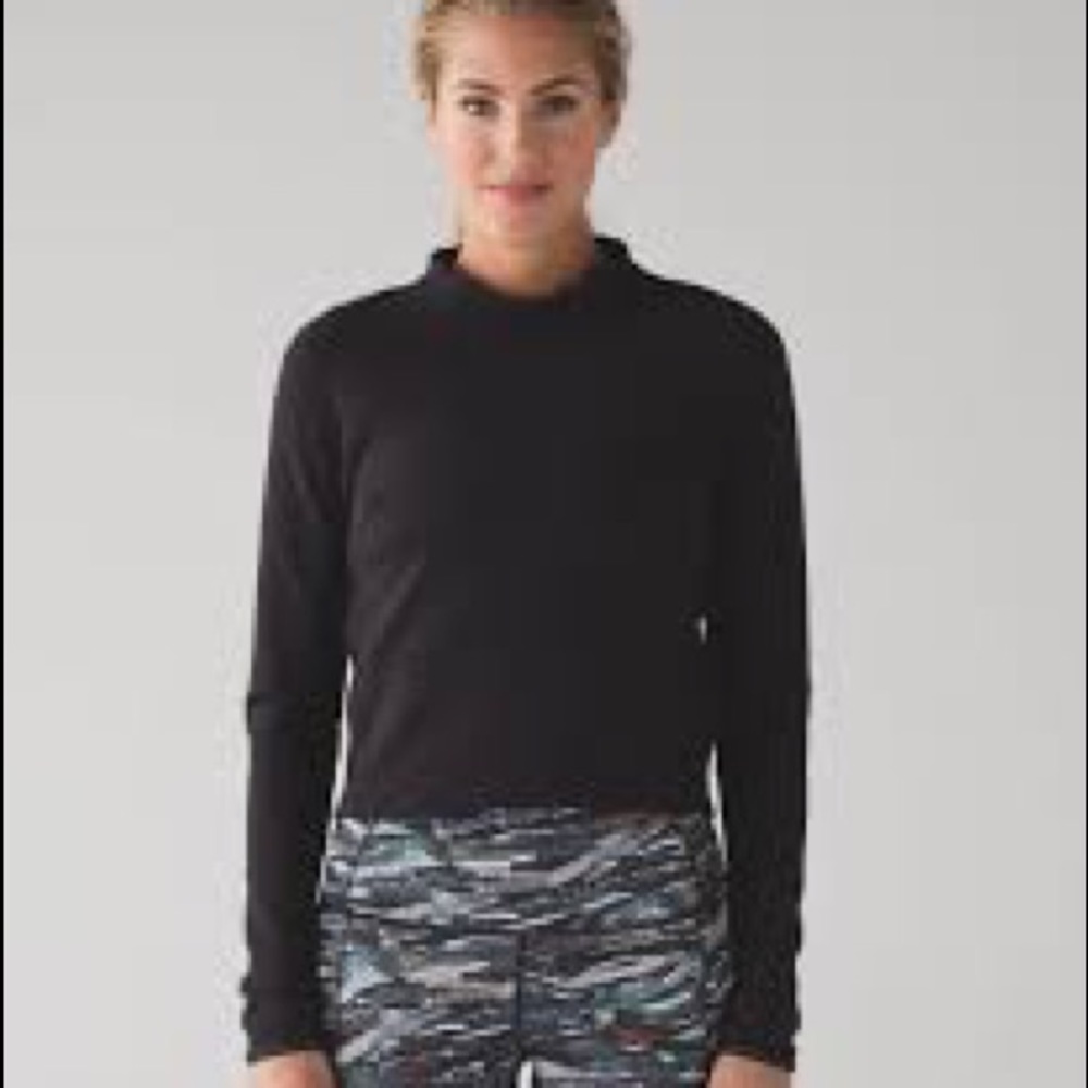 Hill and valley mock neck