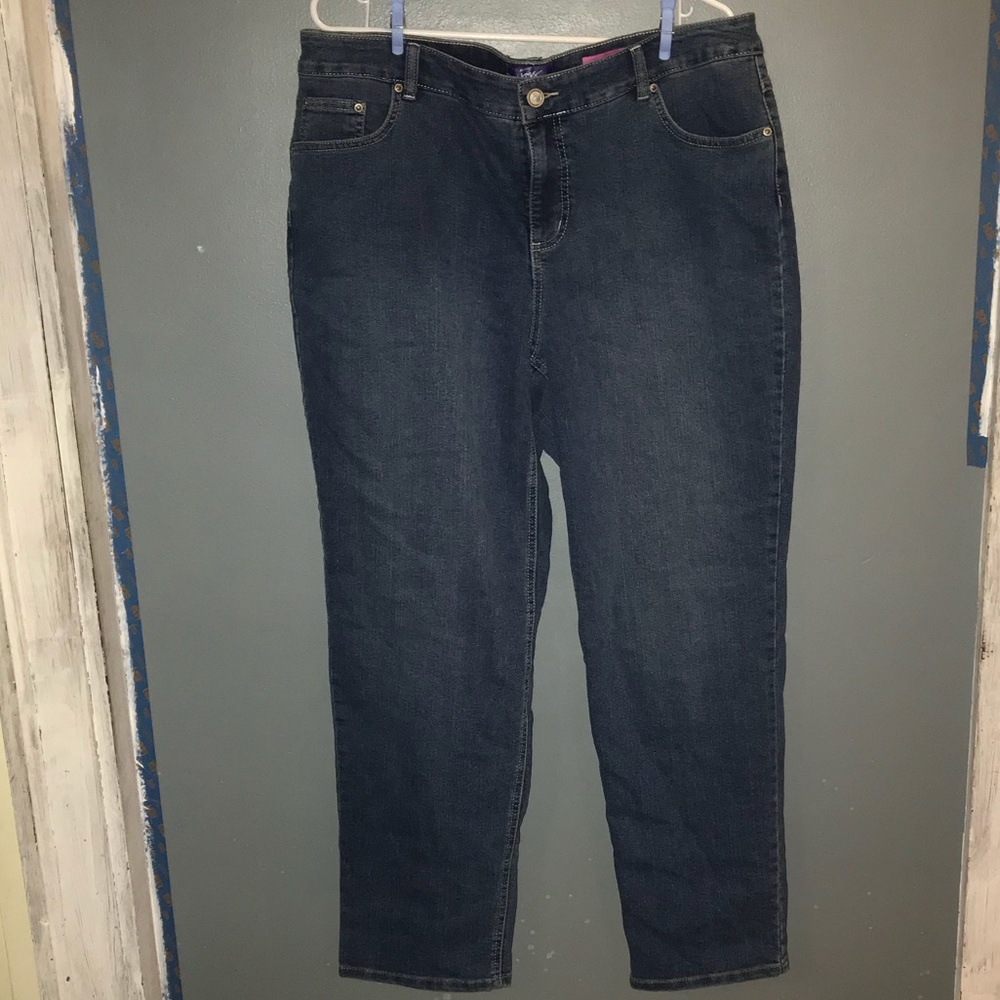 Straight leg jeans sz 18