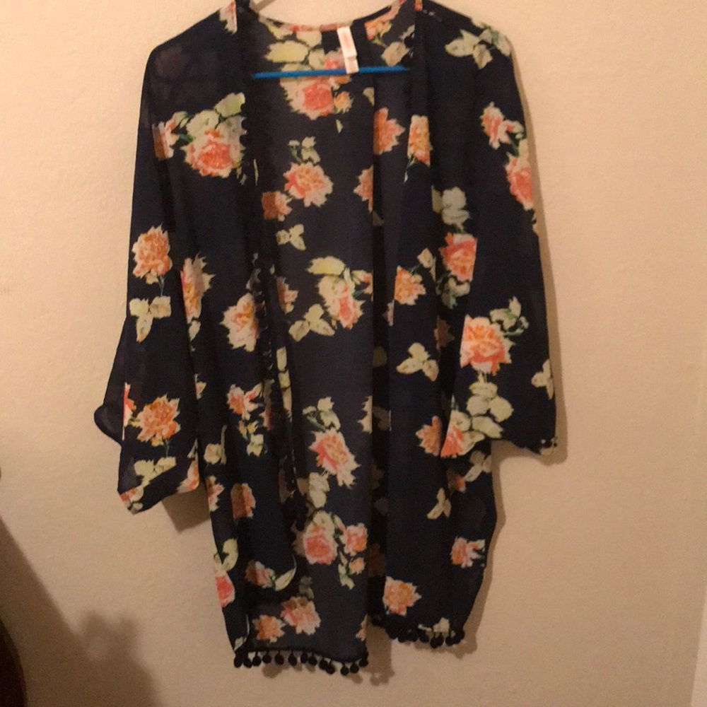 Navy blue with flower print roses kimono