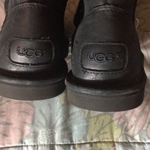 Black Ugg snow boots
